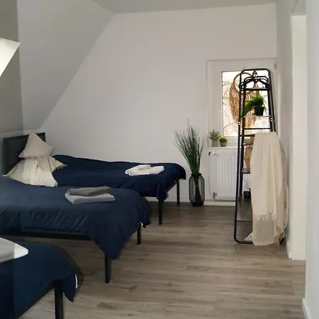 Monteurswohnung - - 5 Personen